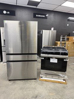 Samsung Bespoke 4 Door Refrigerator & Slide In Gas Range Set