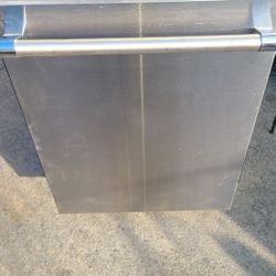 Dishwasher And Microwave 