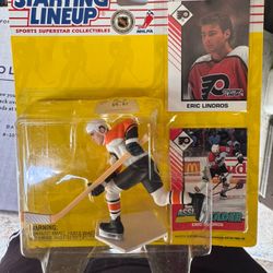 1993 FIRST YEAR EDITION STARTING LINEUP ERIC LINDROS HOCKEY FIGURE SEALED 