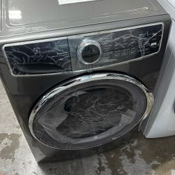 4.5 Cu.  Ft Stackable Front Load Washer Electrolux 