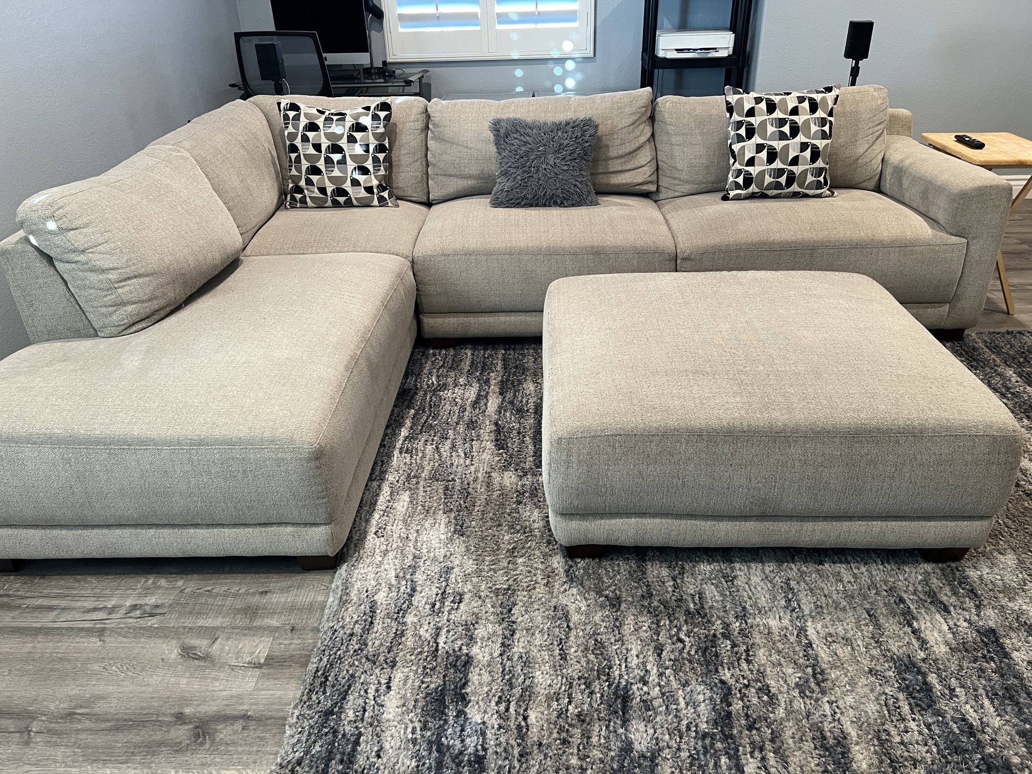 🚨 Moving Sale! Everything Must Go! 🚨 