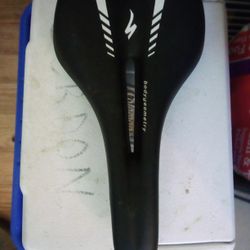 Specialized Body Geometry Riva Saddle 143 mm Bike Seat