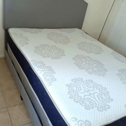 NEW Queen MATTRESS and BOX SPRING. Bed frame not included👍