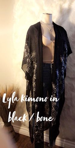 Lyla kimono in black/bone