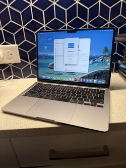 Apple MacBook Air 13” M3 16GB Ram 512SSD Finance Available! 