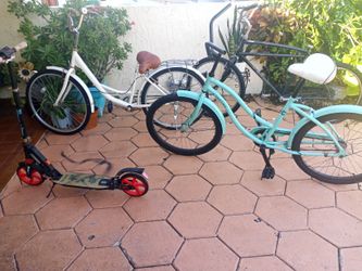 Bikes All For $200 Blue One Perfect Ready To Ride The White One Needs Seat The Black Supreme Schwinn Needs Seat And Air Allfor $200