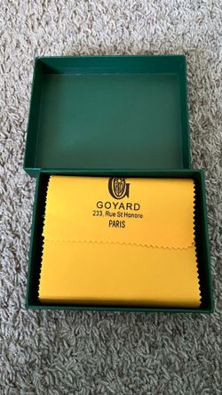 Luxury green wallet comes with the card