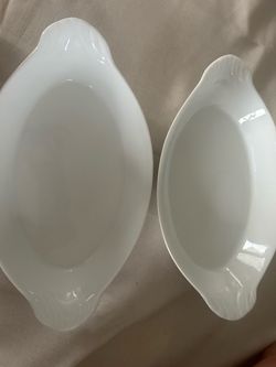 White Oval Baking Dishes with Handles – Set of 2