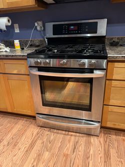 LG Gas  Range 5 burners