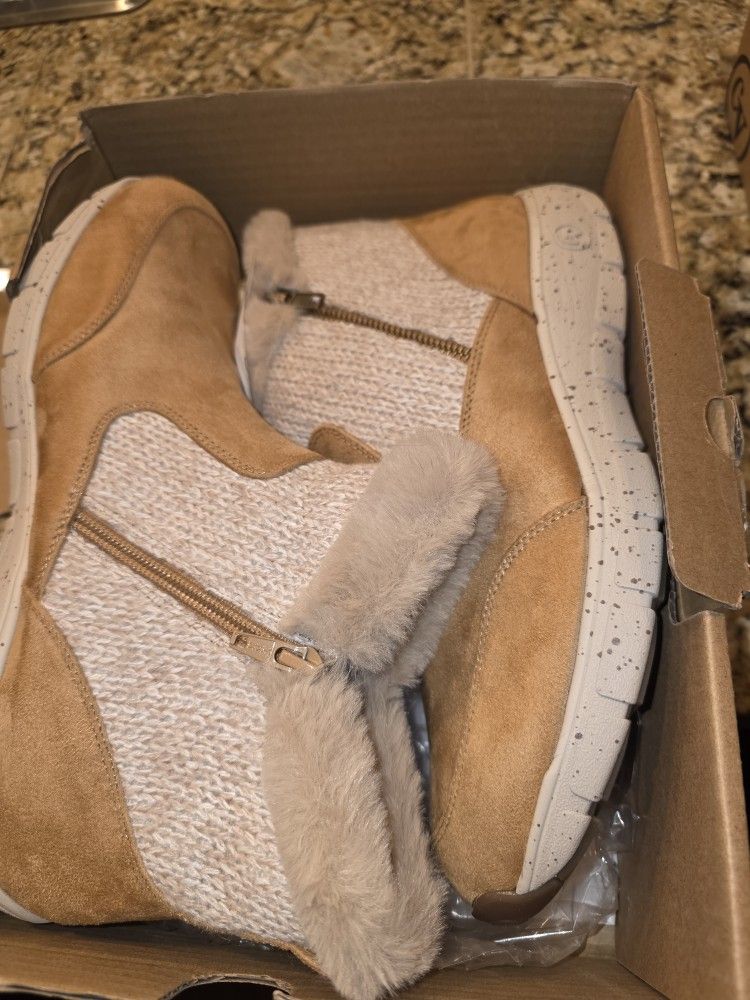 Women's Boots