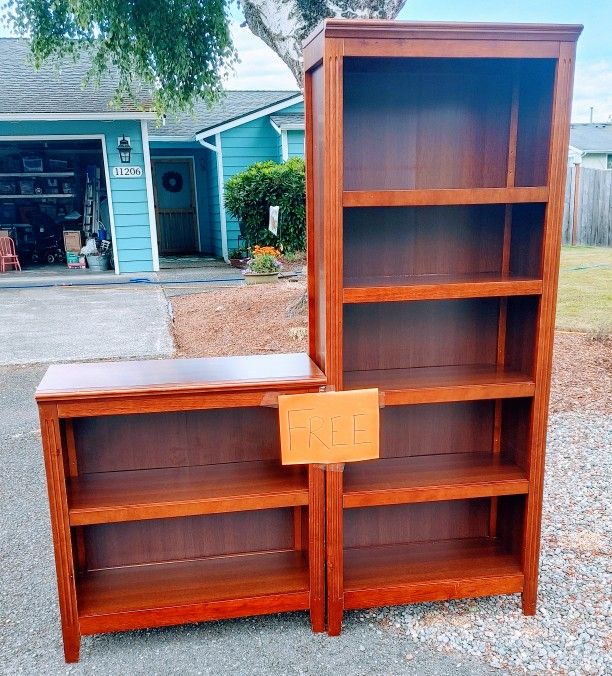 Free Wood Shelves