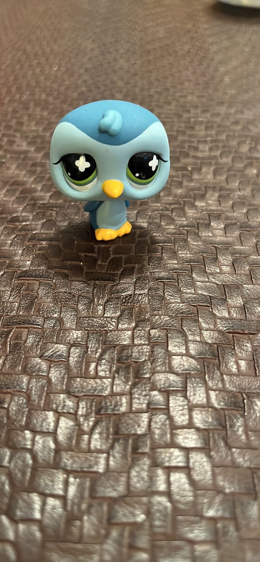 Authentic Littlest Pet Shop Blue Penguin #821 Bird 1 1/2" tall LPS HASBRO 2006