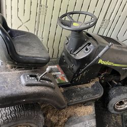 Poulan 42in 16.5hp Riding Lawn Mower