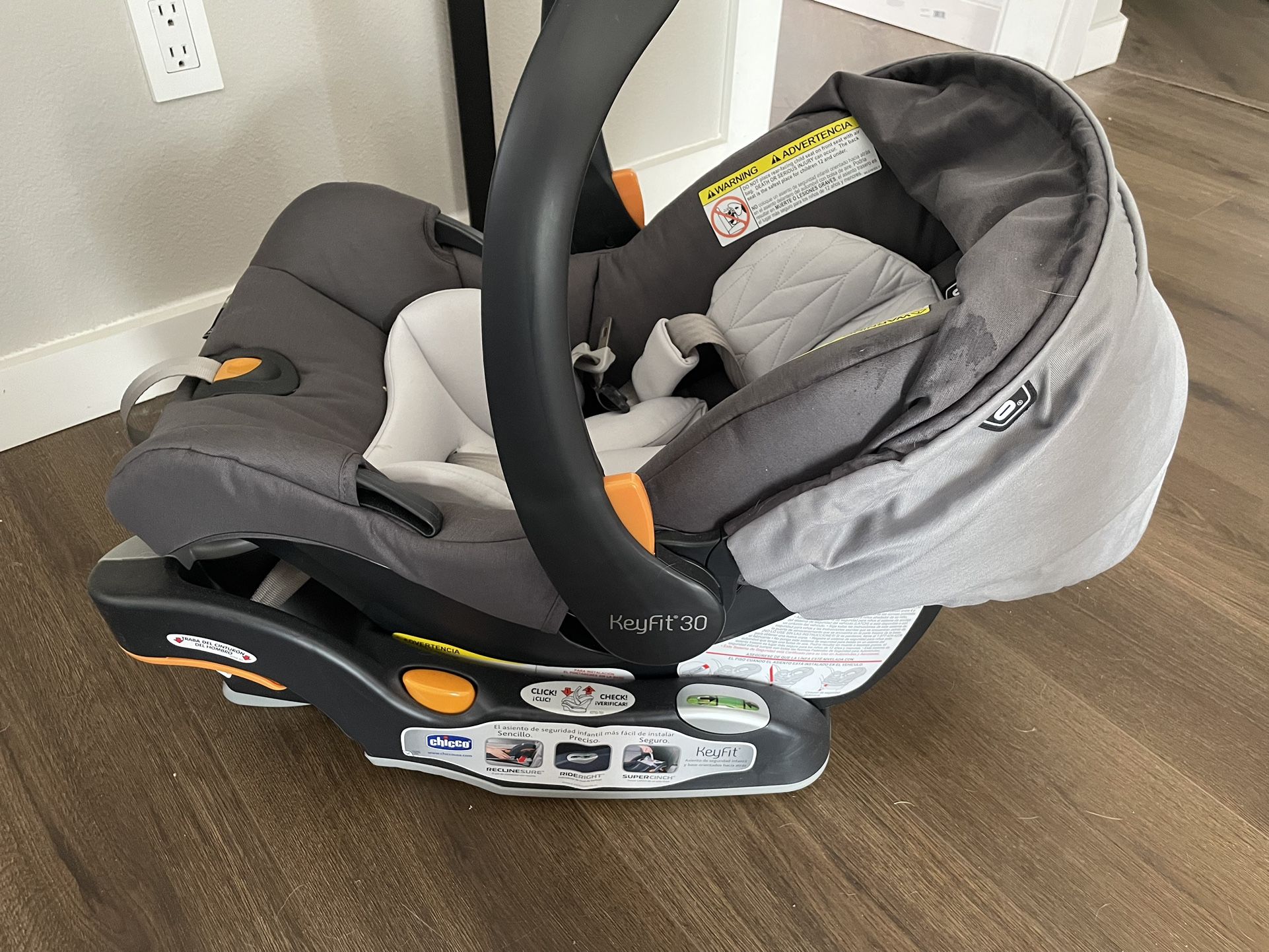 New Chicco Infant Car Seat