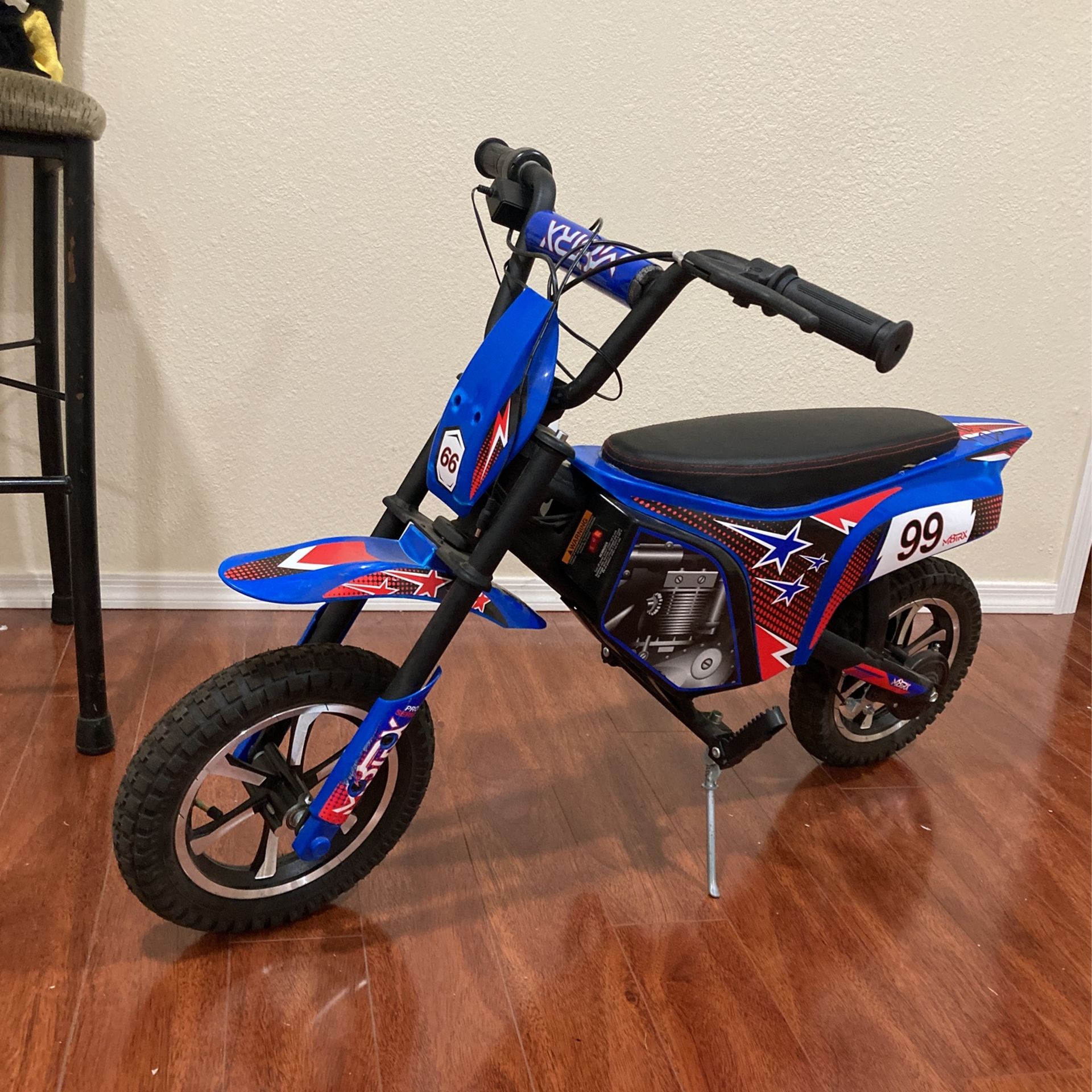 Matrix Electric 24v Kids Dirt Bike  14 Mph Speed