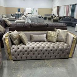 Tufted Sofas. Same Day Delivery 🚚!!!!!!! Great Prices