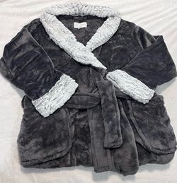 Women’s Plush Fleece Robe