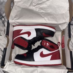 Jordan 1 Mid SE (TD) WILLING TO NEGOTIATE