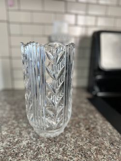 Beautiful Heavy Crystal Vase 