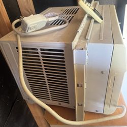 Automatic Window Air Conditioner 