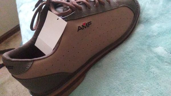 Amf bowling shoes (SIZE 11) for Sale in Aurora, IL OfferUp