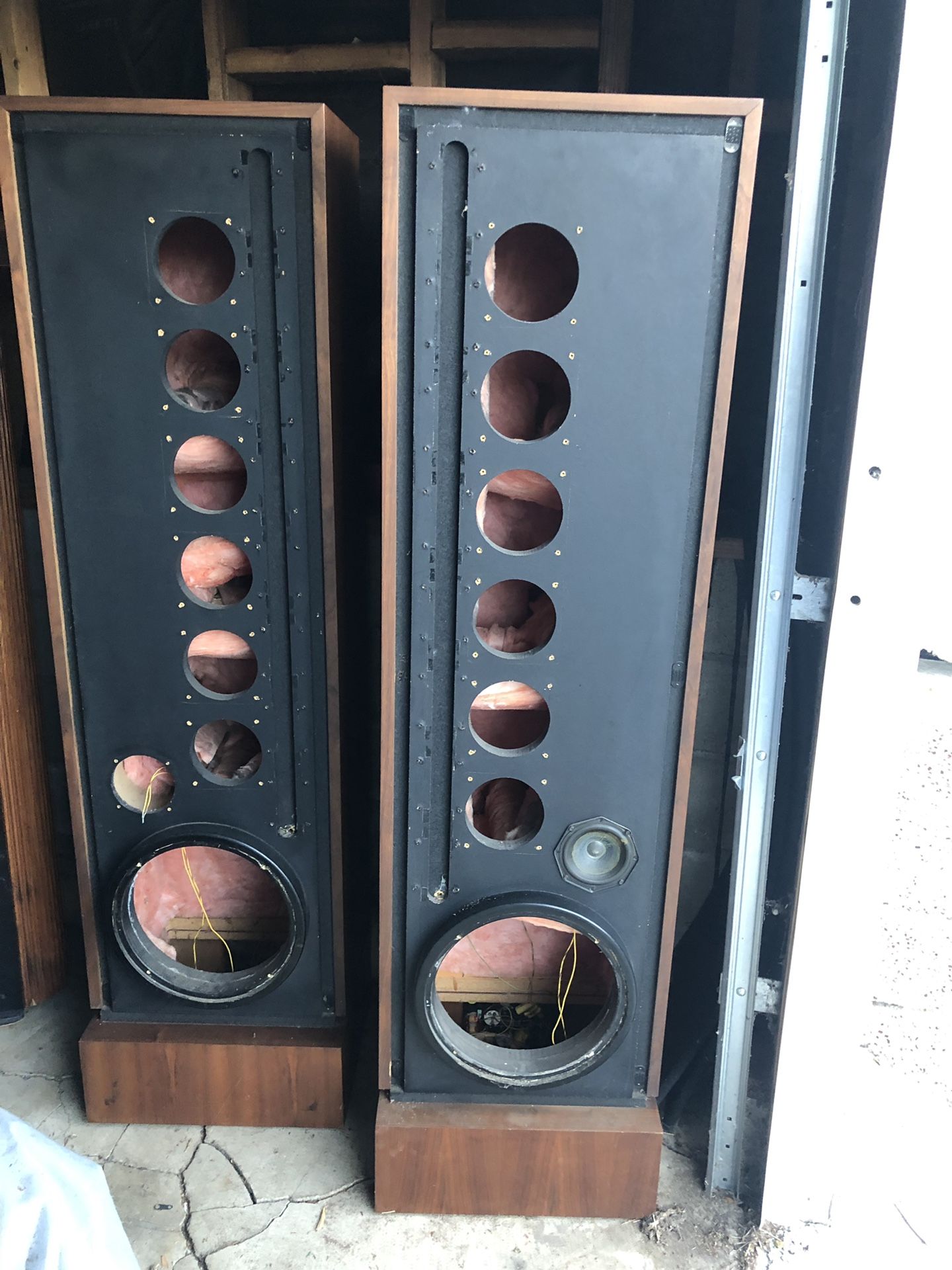 Beautiful Infinity Quantum QLS-1 Speakers Cabinets No Crossovers Excellent Condition 🔊