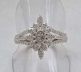 No Reserve Natural Diamond Ring size 5