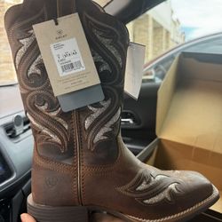 Brand New Ariat Women’s Boots 👢 
