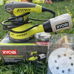 Ryobi  ONE+ 18V Cordless 5 in. Random Orbit Sander