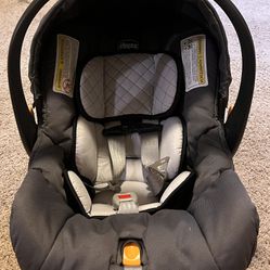 Chicco keyFit 30 Infant car seat with base