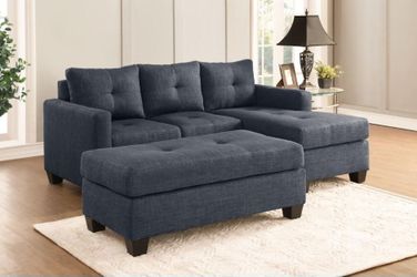 sectional No ottoman brand new
