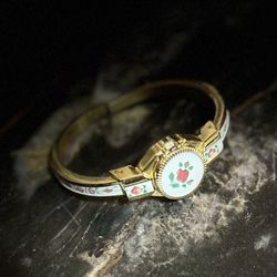 Vintage Bracelet /  Watch  Made In Japan. Floral Design & Quartz 