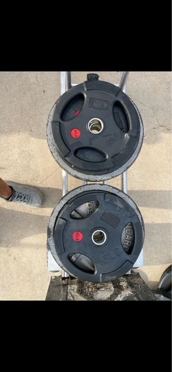Set of matching plates