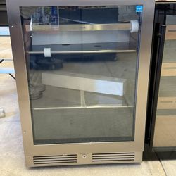 Zephyr Presrv 24 Inch Beverage + Wine Fridge Single Zone Under Count PRB24C01CG
