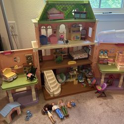 2008 Fisher Price Loving Family Doll House