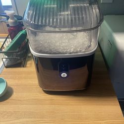 Countertop Nugget Ice Maker