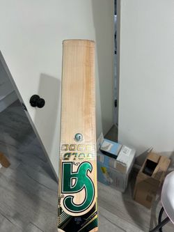 Brand New CA 15000 Gold bat
