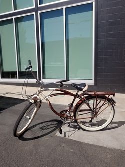Used sanctuary 7 schwinn bike