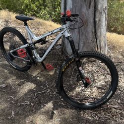 2018 Commencal Meta AM V4.2 Race