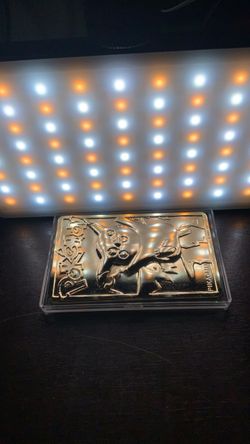 Pokémon Pikachu Gold Metal Card