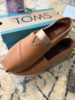 TOMS Wear Good Slip-On Shoes – Men’s Size ___ – Brand New
