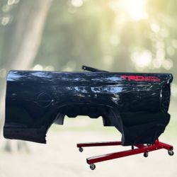 OEM 6.5 ft bed from a 2016 Toyota Tundra V8 5.7 Double Cab 4x4