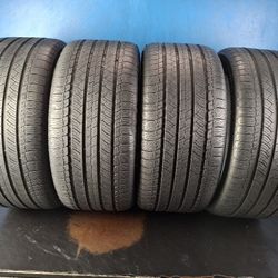 295 40 20 SET(4) (S101) MICHELIN LATITUDE TOUR HP   80% TREAD 