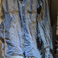 Levi’s Classic Western Denim Button-Down Shirt - Men’s Medium