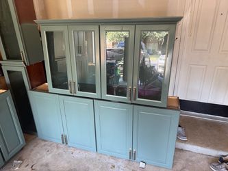 Kitchen cabinets