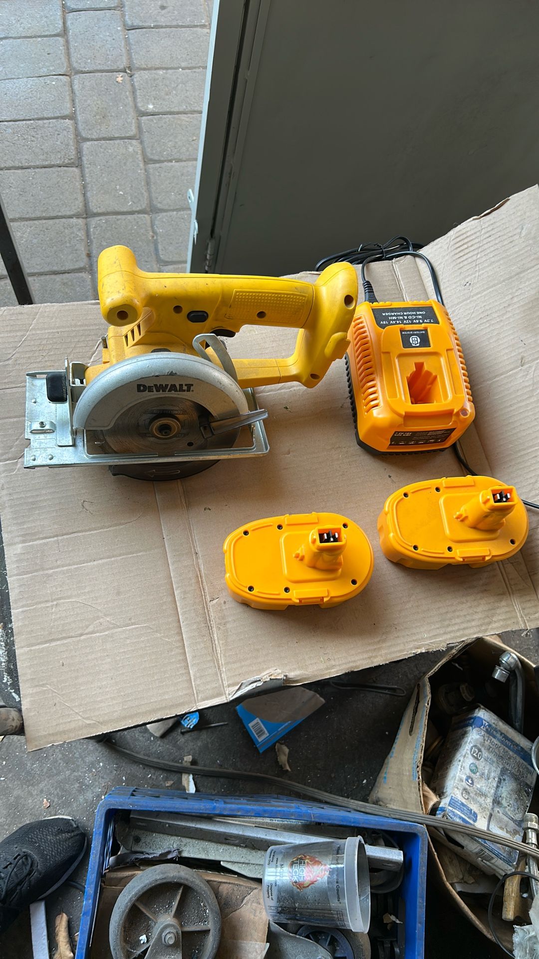 Dewalt Cordless Saw