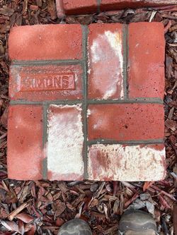 Vintage - Simons Red Brick Paver Stepping Stone
