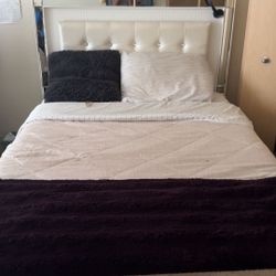 Modern Queen Bed Frame with Headboard – Good Condition