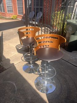 Swivel Bar Stools