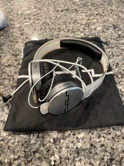 sol republic headphones
